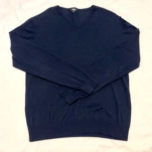 Uniqlo Men's Navy V-Neck Sweater